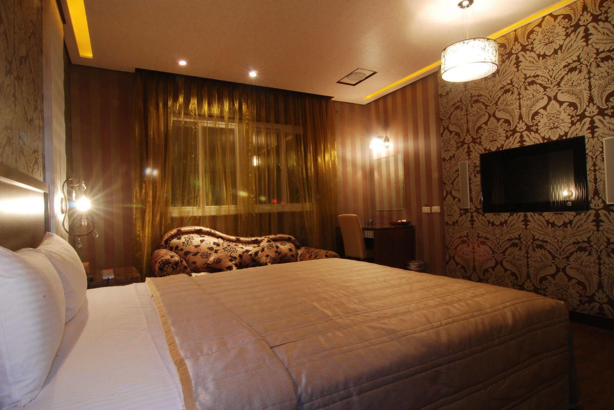 Beckham Motel Luzhu Exterior foto